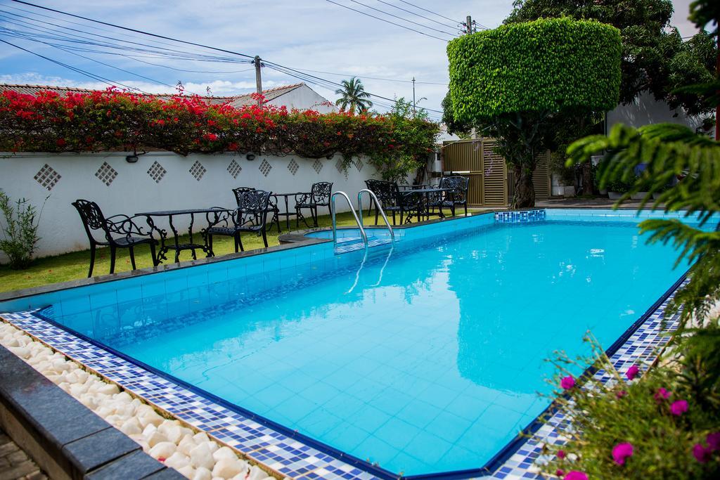 Suriya Arana Bed and Breakfast Negombo Buitenkant foto